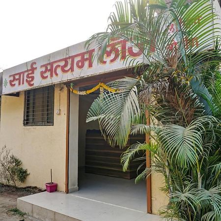 Oyo Flagship Sai Satyam Lodge Pune Exterior foto