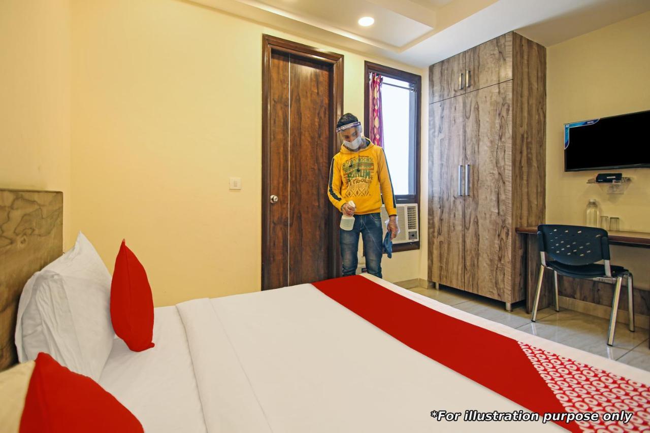 Oyo Flagship Sai Satyam Lodge Pune Exterior foto